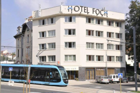 Отель Contact Hôtel Foch  Безансон